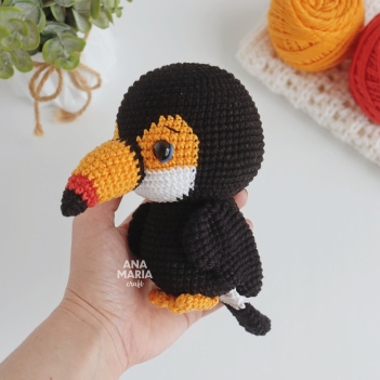 Joey, the Toucan amigurumi pattern by Ana Maria Craft