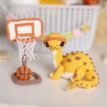 Dinosaur Diplodocus Jordan amigurumi pattern by Loopy Pattern