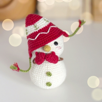 Naughty Snowman amigurumi pattern by Crochery