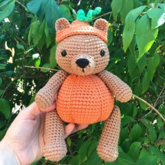 Pumpkin Patch Bear amigurumi pattern by Crochet to Play