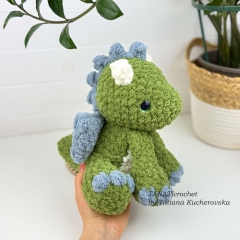 Sitting Dragon amigurumi pattern by TANATIcrochet