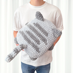 Giant Cat amigurumi pattern by Curiouspapaya