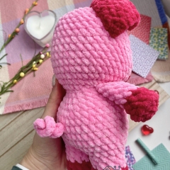 Postman Piggy amigurumi pattern by CuteVilleToys