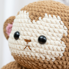 Crochet Baby Monkey amigurumi pattern by The Loop Story