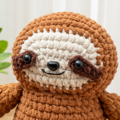 Crochet Lazy Sloth amigurumi pattern by The Loop Story