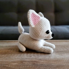 Lola the Chihuahua amigurumi pattern by Miss Cuddlington