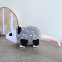 Pinky the Opossum amigurumi by Miss Cuddlington