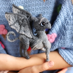 Thestral Tenebrus amigurumi pattern by Loopy Pattern