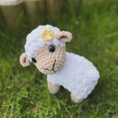 Daisy the sheep amigurumi pattern by DanArtEstonia