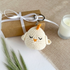 Cute chicken keychain  amigurumi by AmiGuide