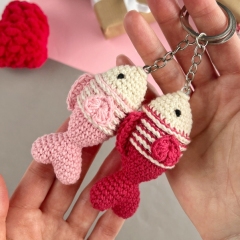 Tiny fish with heart tail amigurumi pattern by AmiGuide