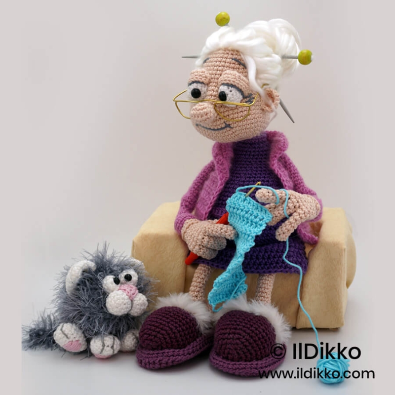 Granny Griselda amigurumi pattern - Amigurumi.com