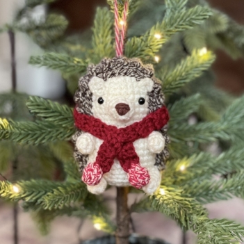 Hedeghog Christmas Ornament amigurumi pattern by Crochet to Play