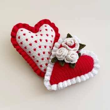 Love hearts amigurumi pattern by Fluffy Tummy