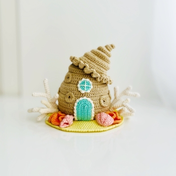Seashell house amigurumi pattern by Fluffy Tummy