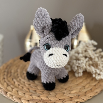 Oliver the donkey amigurumi pattern by DanArtEstonia