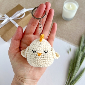 Cute chicken keychain  amigurumi pattern by AmiGuide