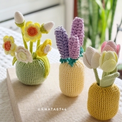 Crochet Spring Flowers in Vase amigurumi by RNata