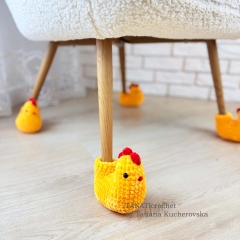 Easter Chicken boots for chair amigurumi pattern by TANATIcrochet