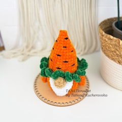 Easter Gnome Carrot amigurumi by TANATIcrochet