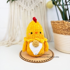 Easter Gnome Chicken amigurumi by TANATIcrochet