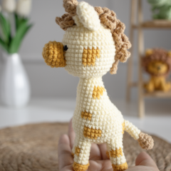 Little Giraffe amigurumi pattern by GatoFio