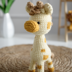 Little Giraffe amigurumi pattern by GatoFio