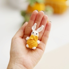 Carrot House amigurumi pattern by Fluffy Tummy