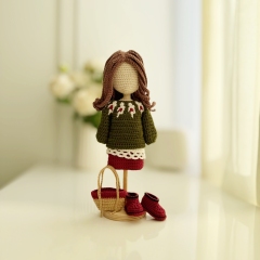 Girl outfit amigurumi pattern by Fluffy Tummy