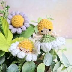 Reversible Mini Flower Fairy amigurumi by Chibiscraft