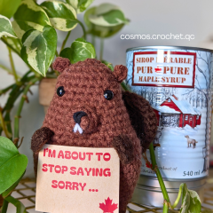Frank the beaver amigurumi pattern by Cosmos.crochet.qc