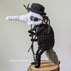 Hemlock the plague doctor mosquitos amigurumi by Cosmos.crochet.qc