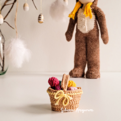 Doll Robin and Outfit Bunny amigurumi by Schipper Amigurumi