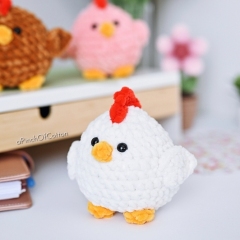 Easter Chicken amigurumi pattern by unknown