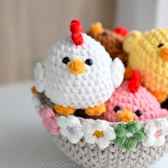 Easter Chicken amigurumi pattern by unknown