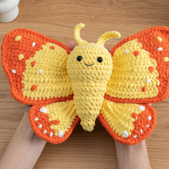 Crochet Butterfly Pattern amigurumi pattern by The Loop Story