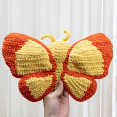 Crochet Butterfly Pattern amigurumi by The Loop Story