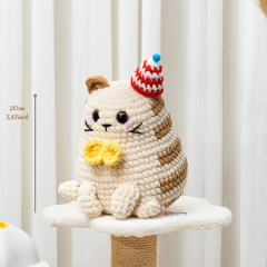 Golden Shorthair Party Cat amigurumi pattern by The Loop Story