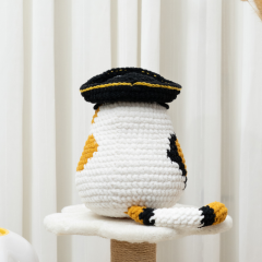 Pirate Calio Cat amigurumi by The Loop Story