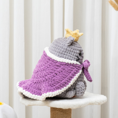 Queen Cat British Shorthair amigurumi pattern by The Loop Story