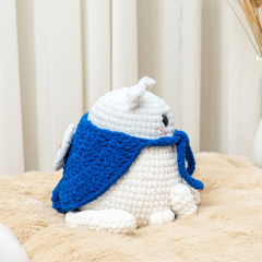 White Superhero Cat amigurumi pattern by The Loop Story