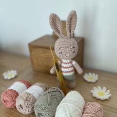 Pipelette, the little bunny amigurumi by Galounette Crochete