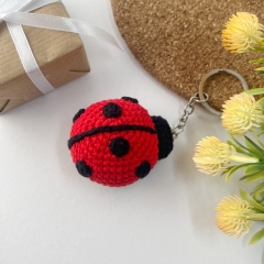 Mini ladybug keychain amigurumi by AmiGuide