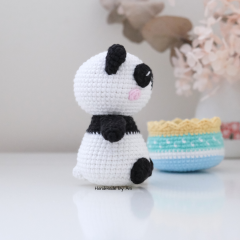 Pacey the Panda amigurumi pattern by Handmade by Ani