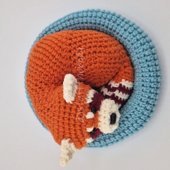 Curled Up Red Panda No-Sew Pattern amigurumi pattern by StuffTheBody