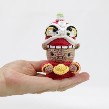 Longma Chinese Horse amigurumi pattern by Madelenon