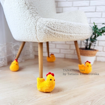 Easter Chicken boots for chair amigurumi pattern by TANATIcrochet