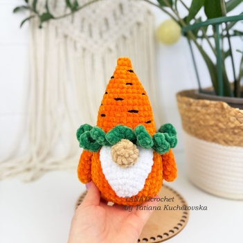 Easter Gnome Carrot amigurumi pattern by TANATIcrochet