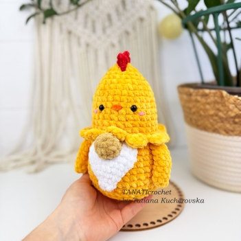 Easter Gnome Chicken amigurumi pattern by TANATIcrochet