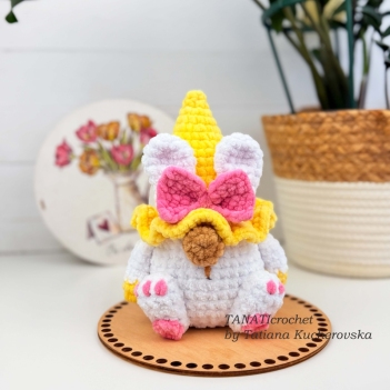 Easter bunny with bow amigurumi pattern by TANATIcrochet